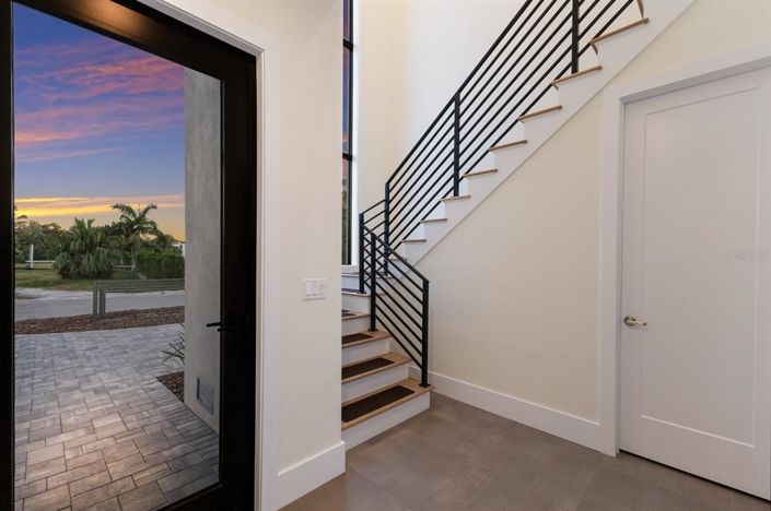 Image No.9-3 Bed Property for sale