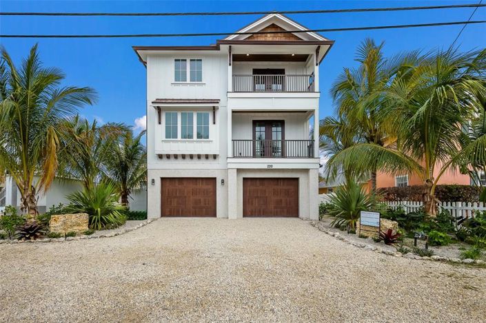 Image No.1-7 Bed Property for sale