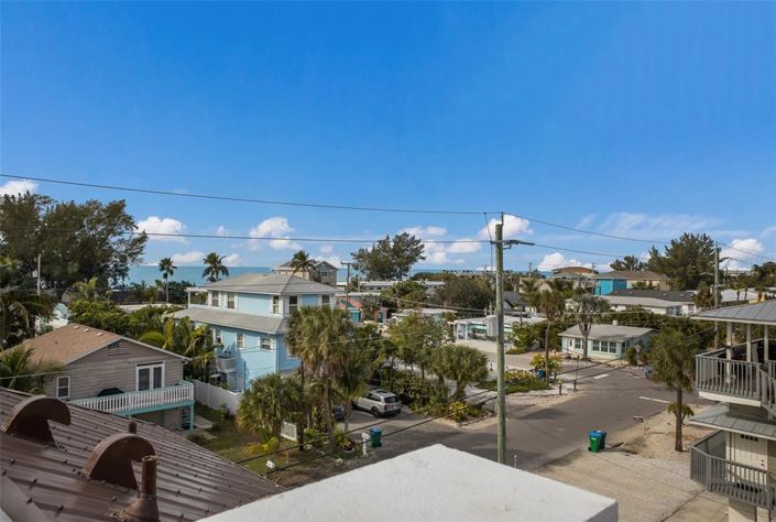 Image No.22-7 Bed Property for sale