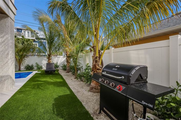 Image No.4-7 Bed Property for sale