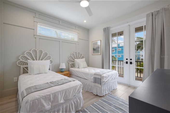 Image No.51-7 Bed Property for sale