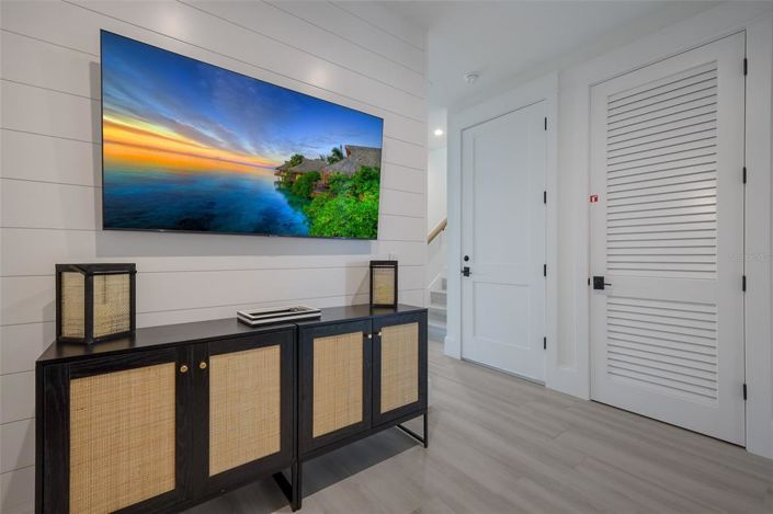 Image No.56-7 Bed Property for sale