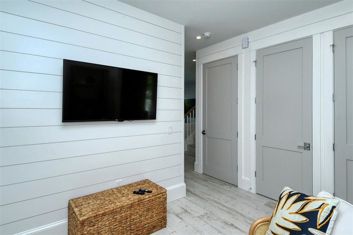 Image No.36-7 Bed Property for sale