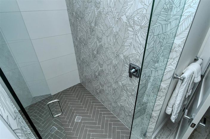 Image No.43-7 Bed Property for sale