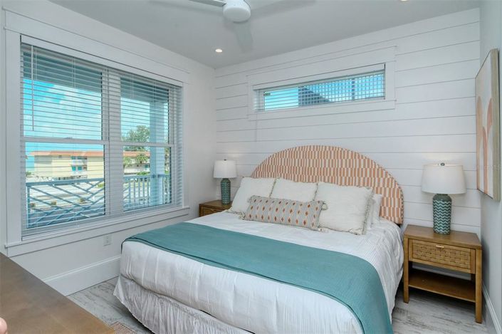 Image No.46-7 Bed Property for sale