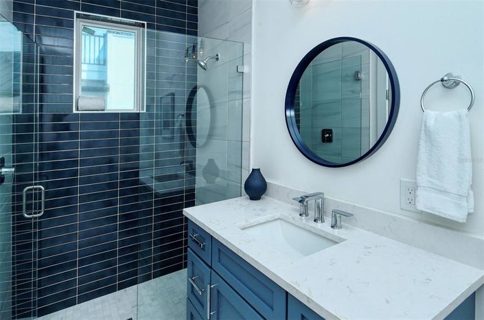 Image No.48-7 Bed Property for sale