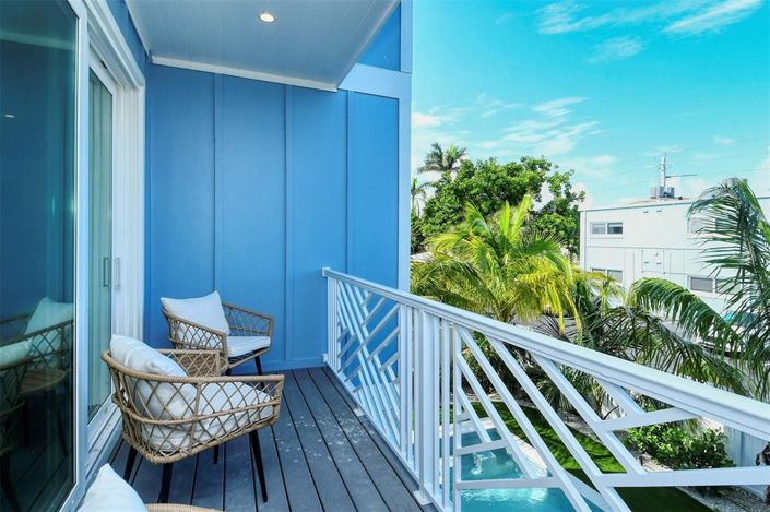 Image No.8-7 Bed Property for sale