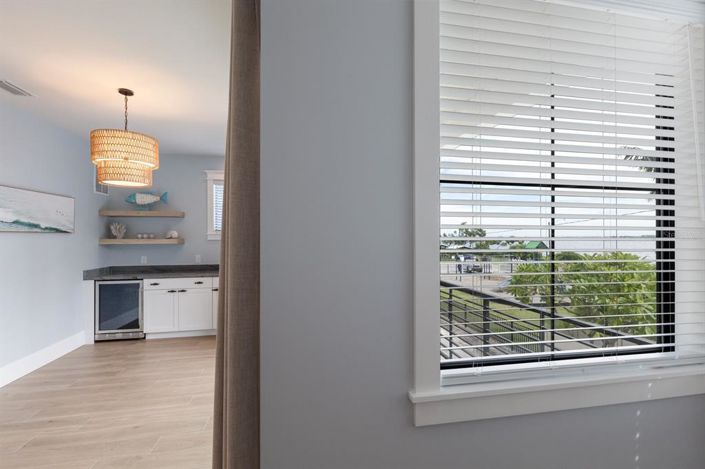 Image No.19-6 Bed Property for sale