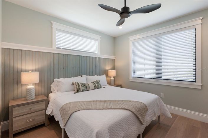 Image No.37-6 Bed Property for sale