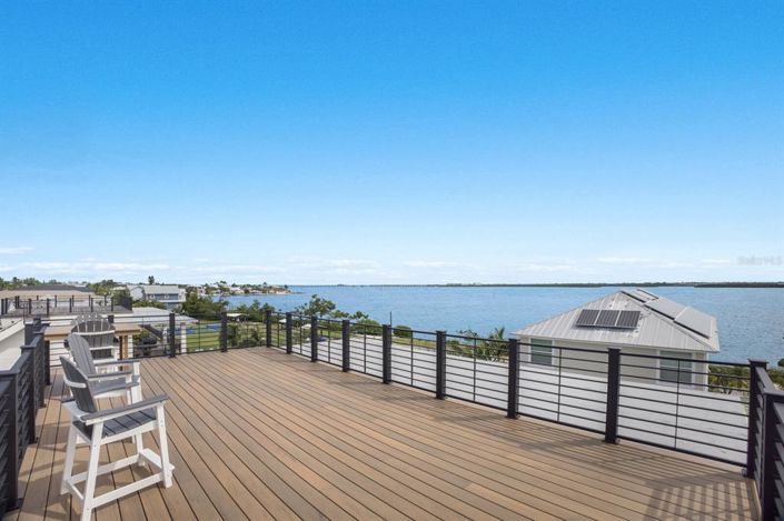 Image No.46-6 Bed Property for sale