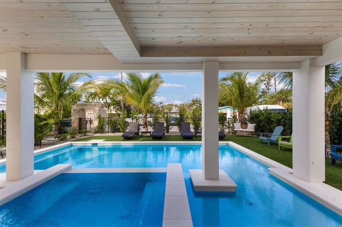 Image No.58-6 Bed Property for sale