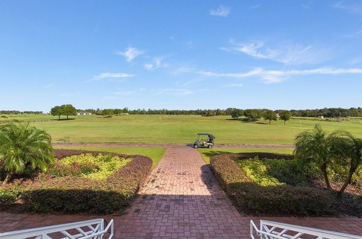 Image No.40-5 Bed Property for sale