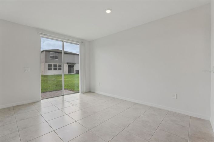 Image No.5-Propriété de 4 chambres à vendre à Haines City