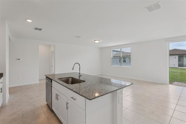 Image No.8-Propriété de 4 chambres à vendre à Haines City