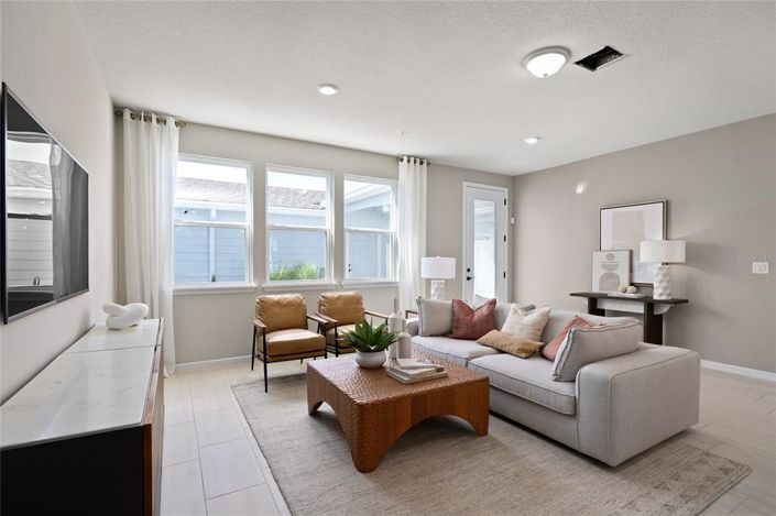 Image No.10-4 Bed Townhouse for sale