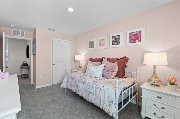 Image No.15-3 Bed Townhouse for sale