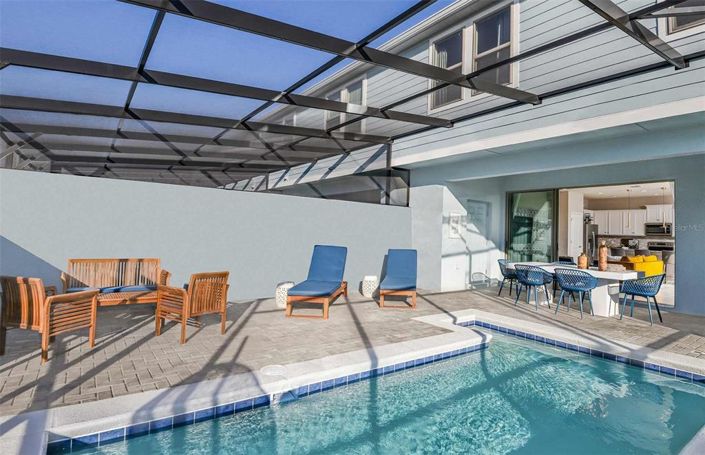 Image No.12-5 Bed Townhouse for sale