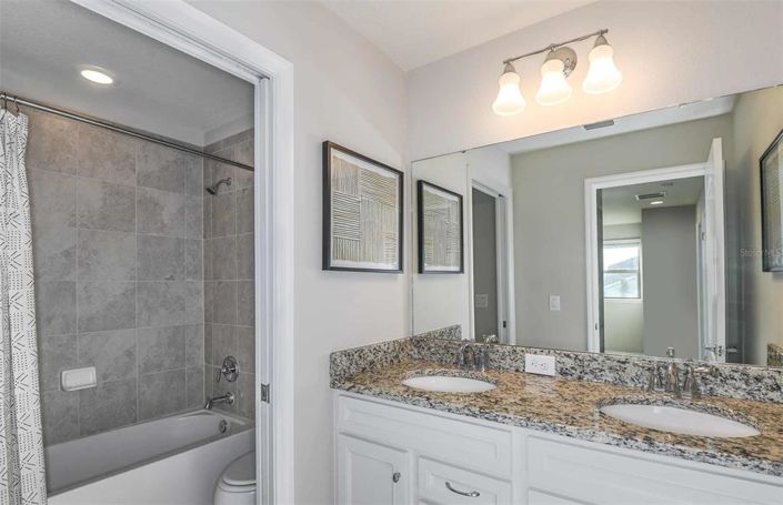 Image No.15-5 Bed Townhouse for sale