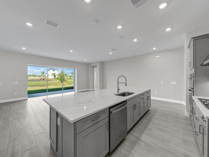 Image No.2-3 Bed Property for sale