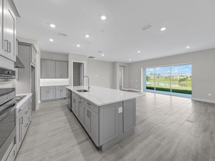 Image No.3-3 Bed Property for sale