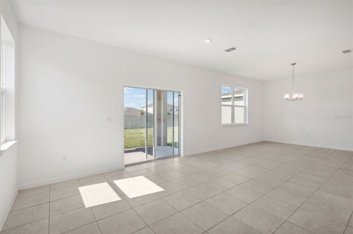 Image No.13-Propriété de 4 chambres à vendre à Davenport