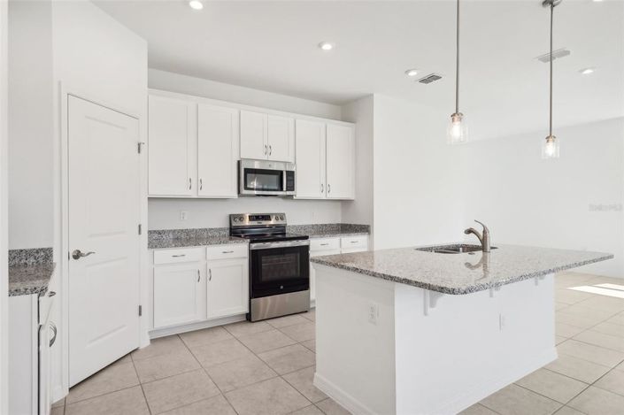 Image No.6-Propriété de 4 chambres à vendre à Davenport