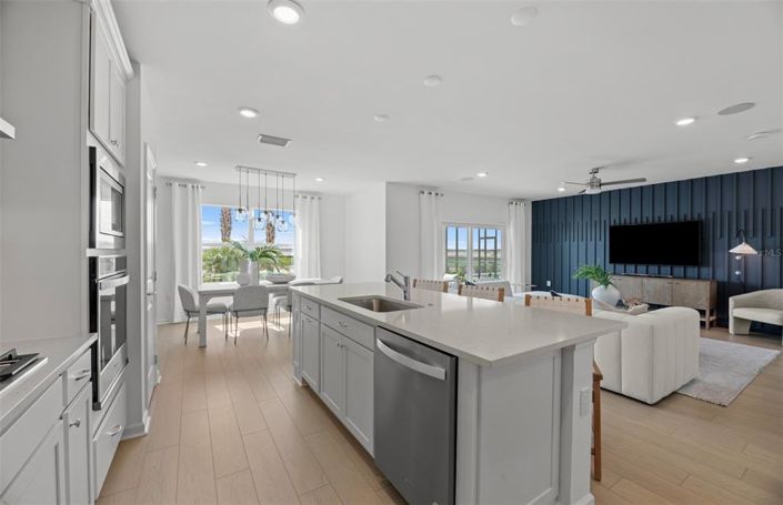 Image No.4-5 Bed Property for sale