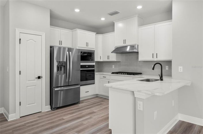 Image No.2-Propriété de 4 chambres à vendre à Kissimmee