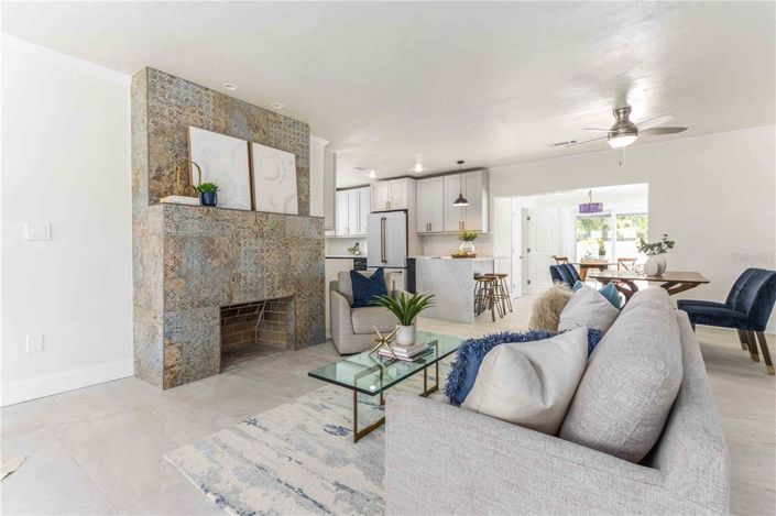 Image No.10-3 Bed Property for sale