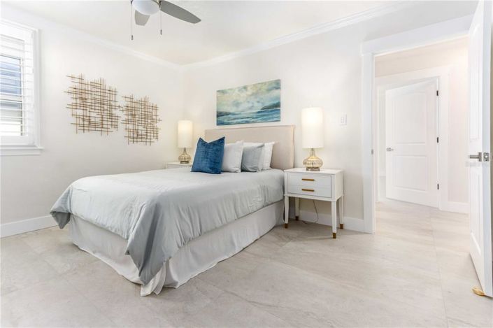 Image No.19-3 Bed Property for sale