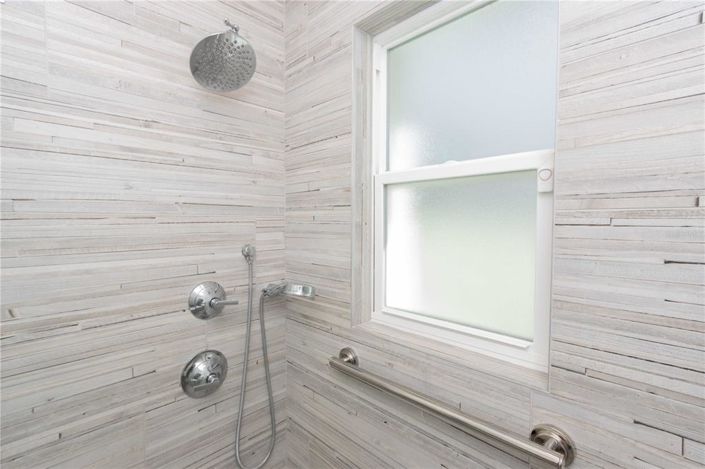 Image No.22-3 Bed Property for sale