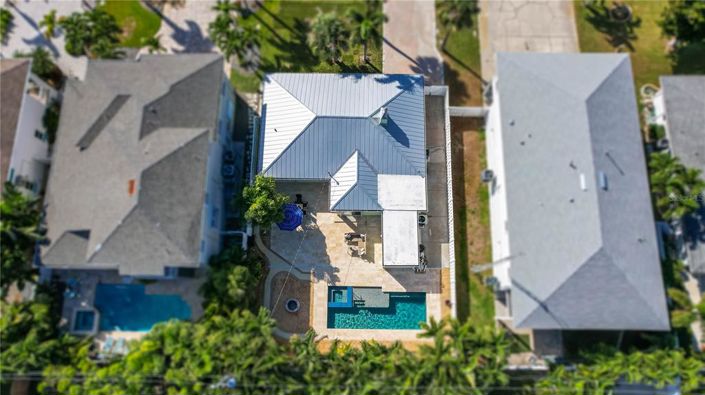 Image No.27-3 Bed Property for sale