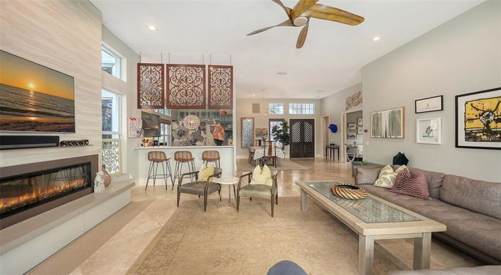 Image No.11-3 Bed Property for sale