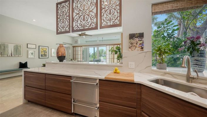 Image No.22-3 Bed Property for sale