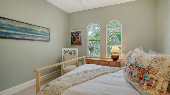 Image No.36-3 Bed Property for sale