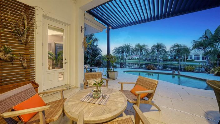 Image No.52-3 Bed Property for sale