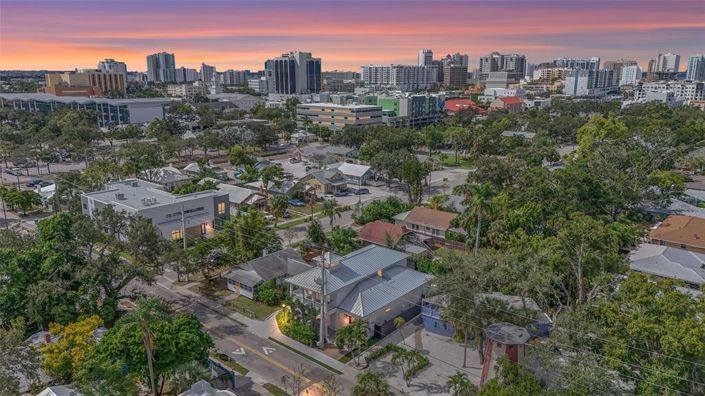 Image No.4-Propriété de 4 chambres à vendre à Sarasota
