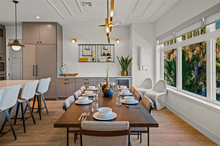 Image No.15-4 Bed Property for sale