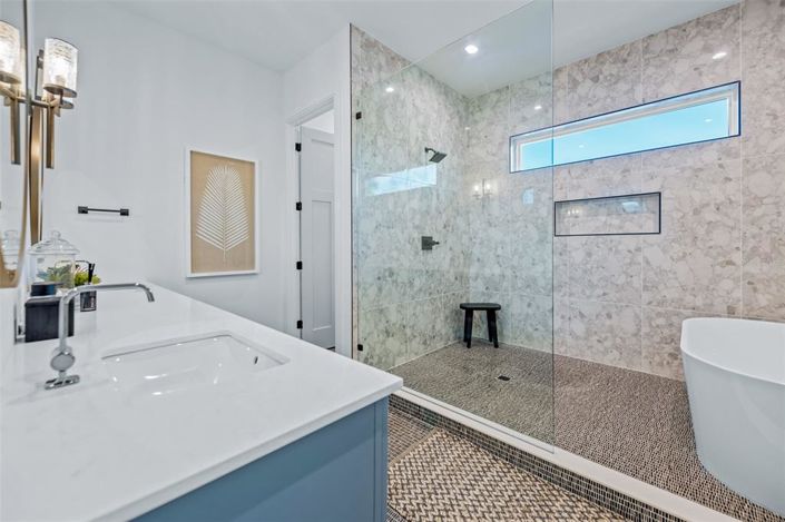 Image No.29-4 Bed Property for sale