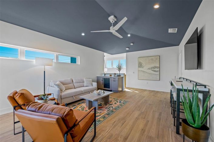 Image No.38-4 Bed Property for sale