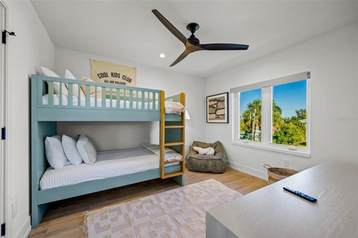 Image No.39-4 Bed Property for sale