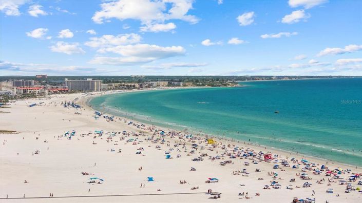 Image No.18-5 Bed Property for sale