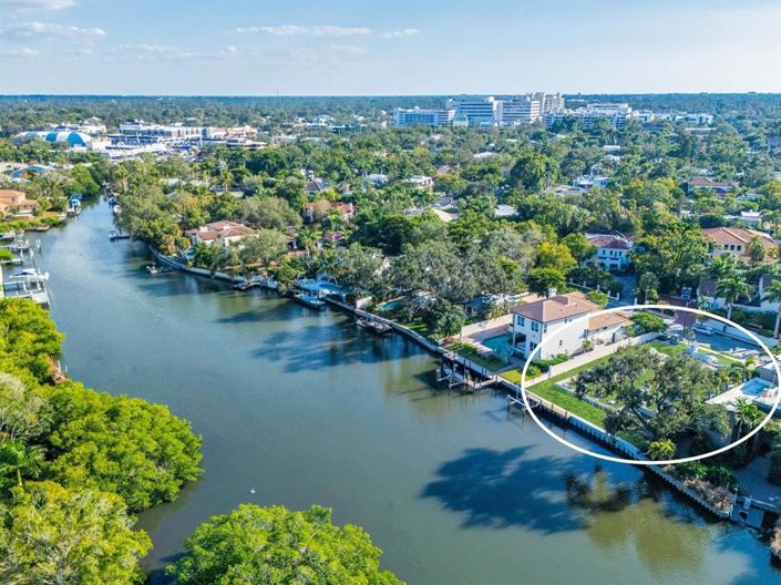 Image No.4-Propriété de 4 chambres à vendre à Sarasota