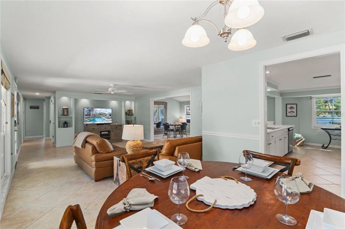 Image No.14-3 Bed Property for sale