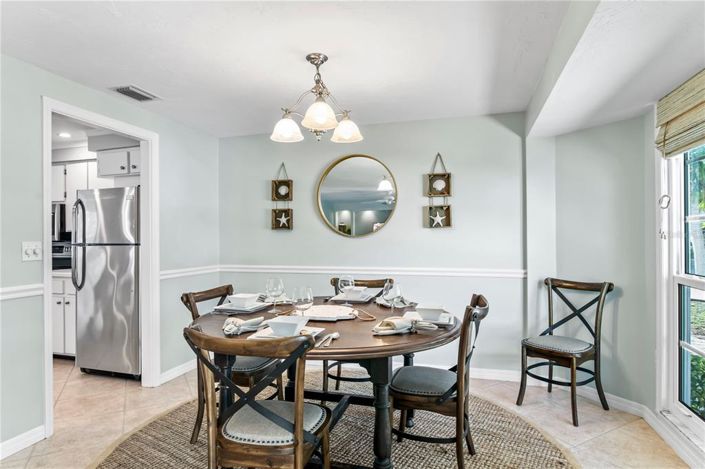 Image No.15-3 Bed Property for sale