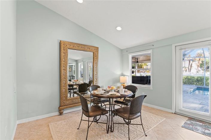 Image No.17-3 Bed Property for sale