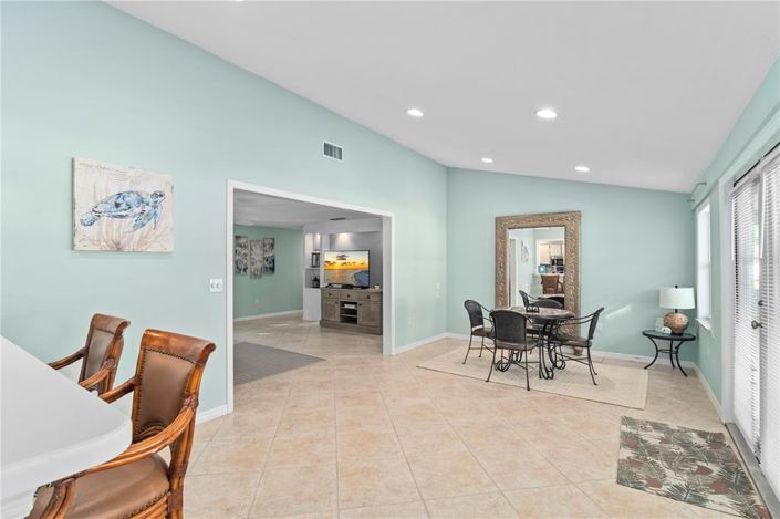 Image No.18-3 Bed Property for sale