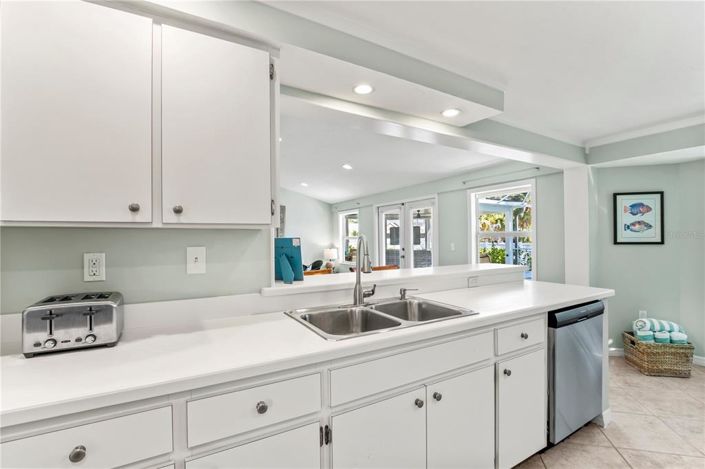 Image No.24-3 Bed Property for sale