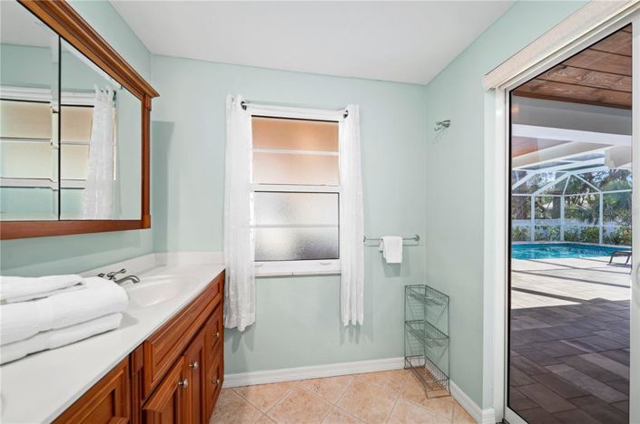 Image No.36-3 Bed Property for sale