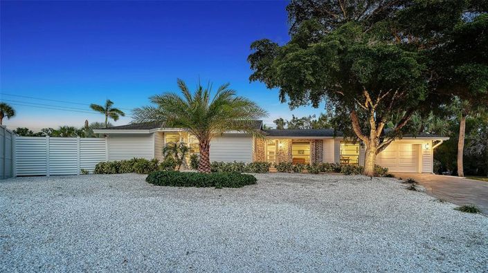 Image No.57-3 Bed Property for sale